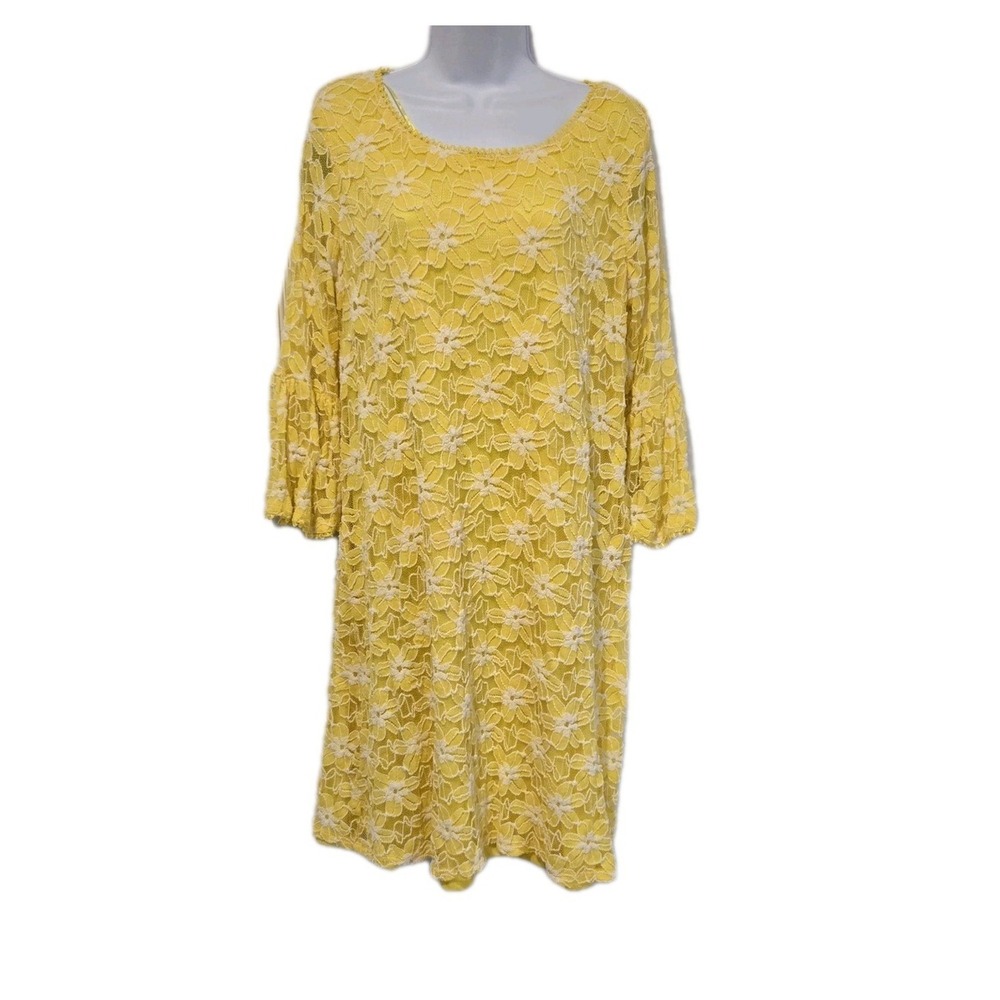 Blooming Rose Women's Knee Length Floral Lace Shift Dress 3/4 Bell Sleeves Med‎
